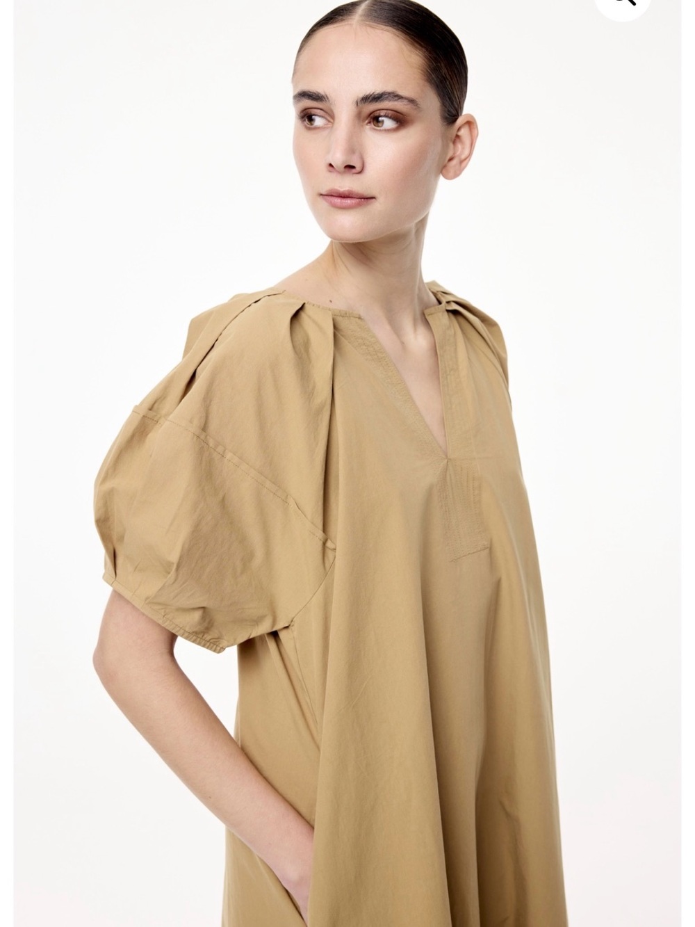 Relaxed V-Neck Balloon Sleeve Dress in Camel with pockets size Small